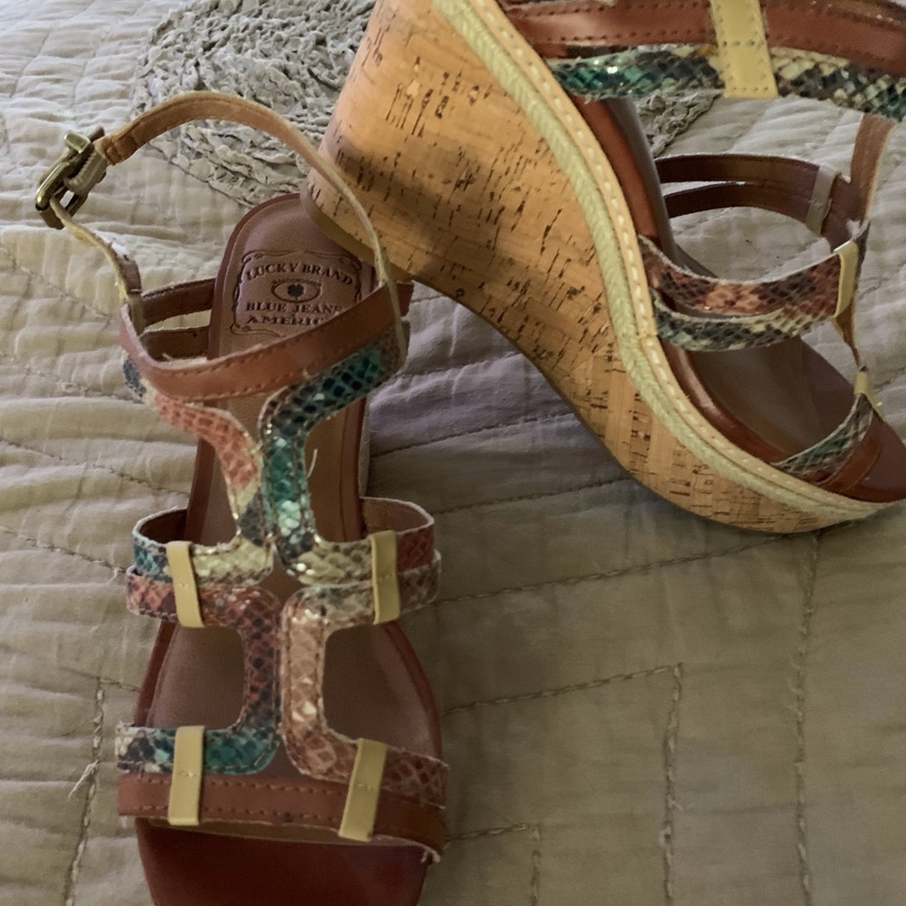 🔥 ON SALE 🔥. Lucky Brand Wedges